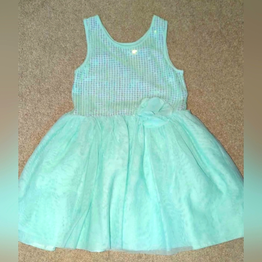 Mint Green Sleeveless Dress with Floral Accent
